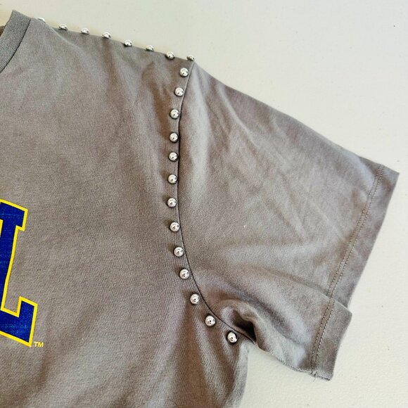GAMEDAY COUTURE DREXEL DRAGONS PHILADELPHIA STUDDED CROPPED SHORT SLEEVE T-SHIRT - Picture 4 of 6